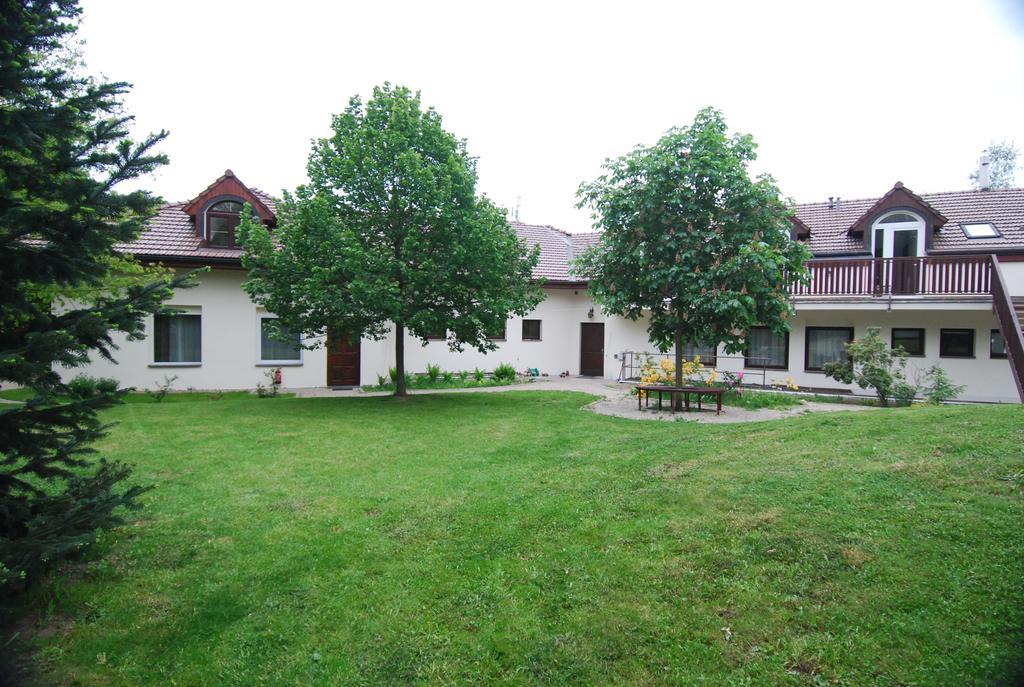 Ivanek Guest House Zvíkovské Podhradí Kültér fotó